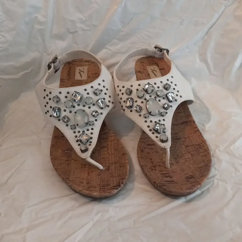 Simply Vera Wang Betty Sandals Size 9